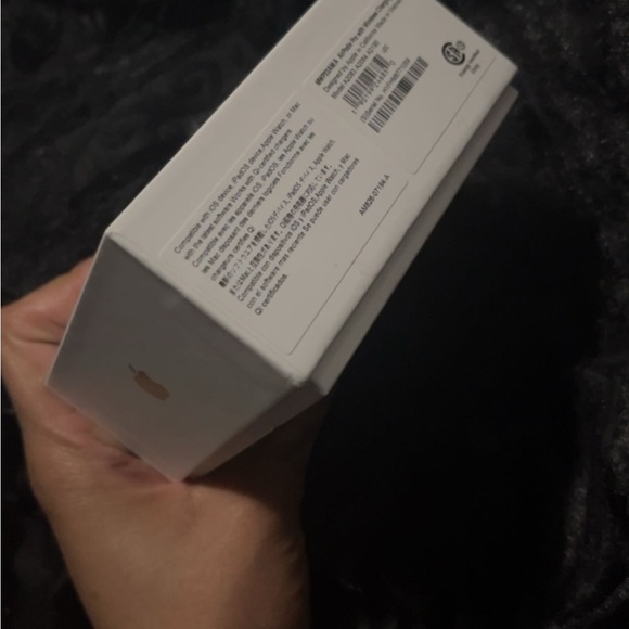 AIRPOD PROS - Picture 6 of 6